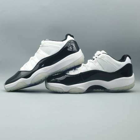 Air Jordan 11 Retro Low 'Concord'