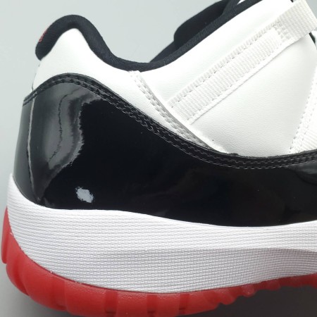 Air Jordan 11 Retro Low 'Concord-Bred'