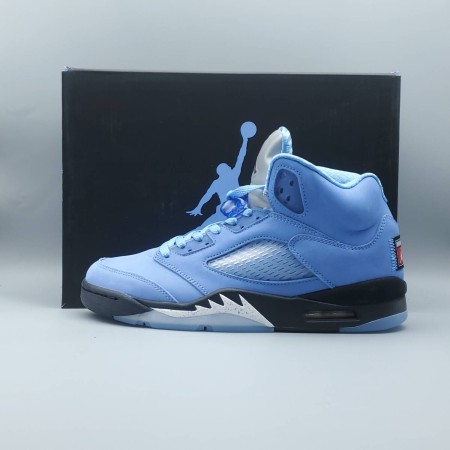 Air Jordan 5 Retro 'UNC'